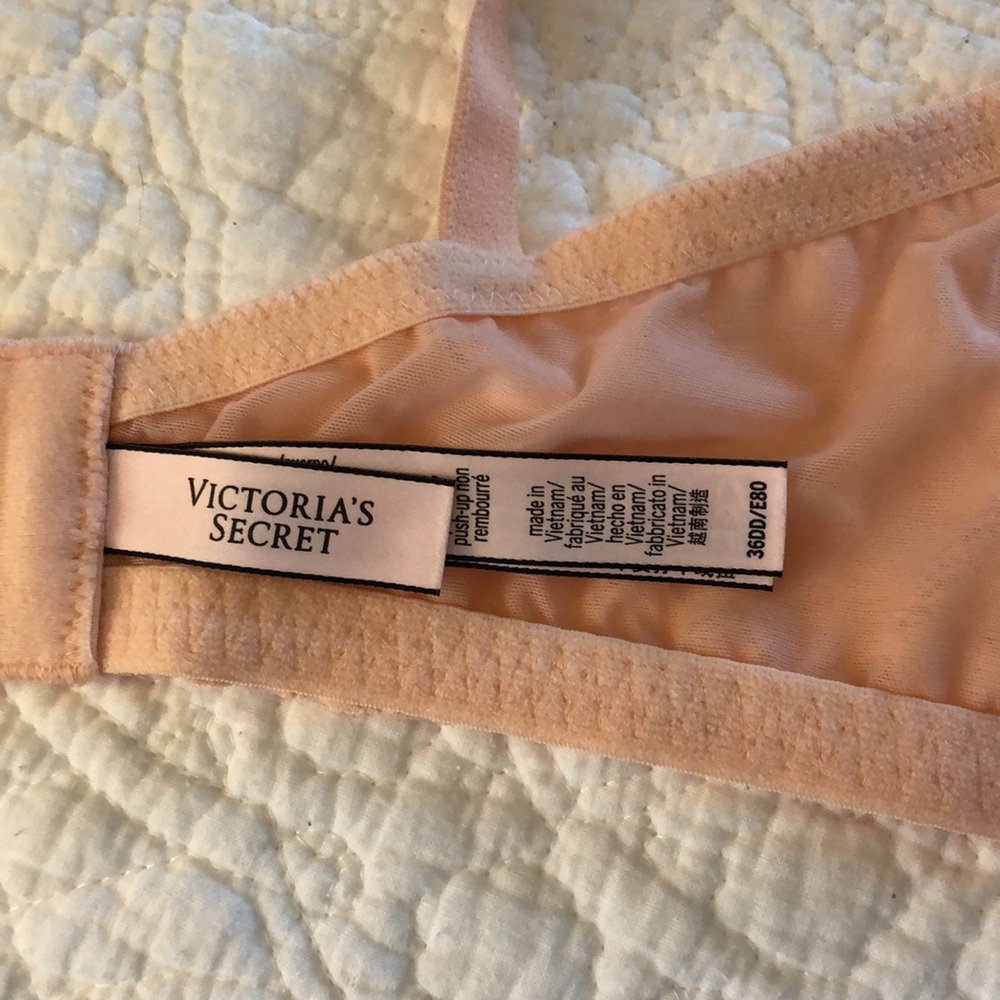 Vs 36dd Push Up Without Padding - image 3